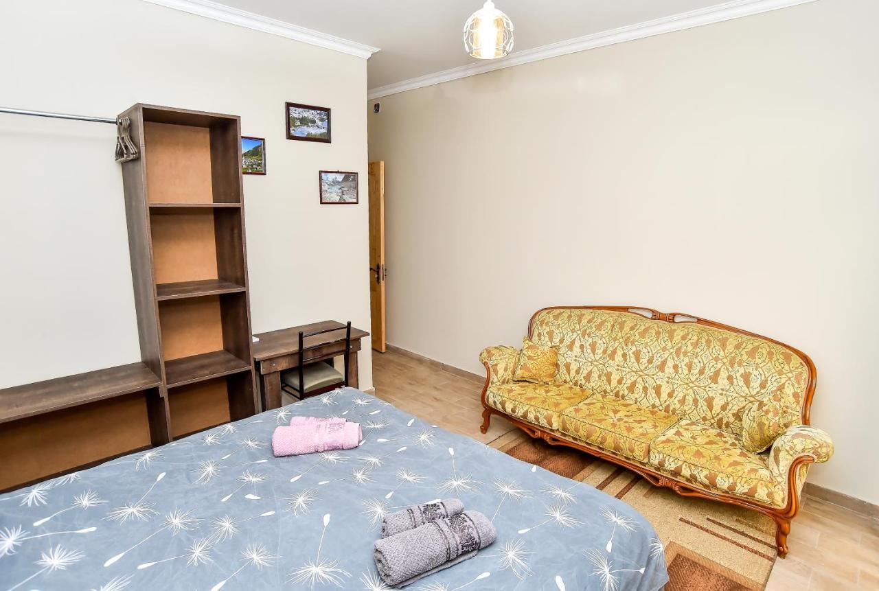 Hotel Maspindzelo クタイシ エクステリア 写真