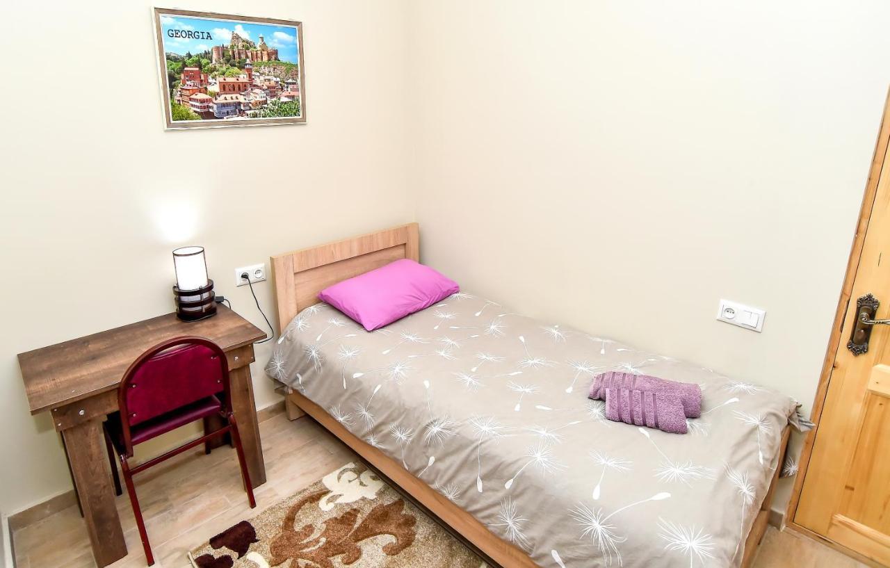 Hotel Maspindzelo クタイシ エクステリア 写真