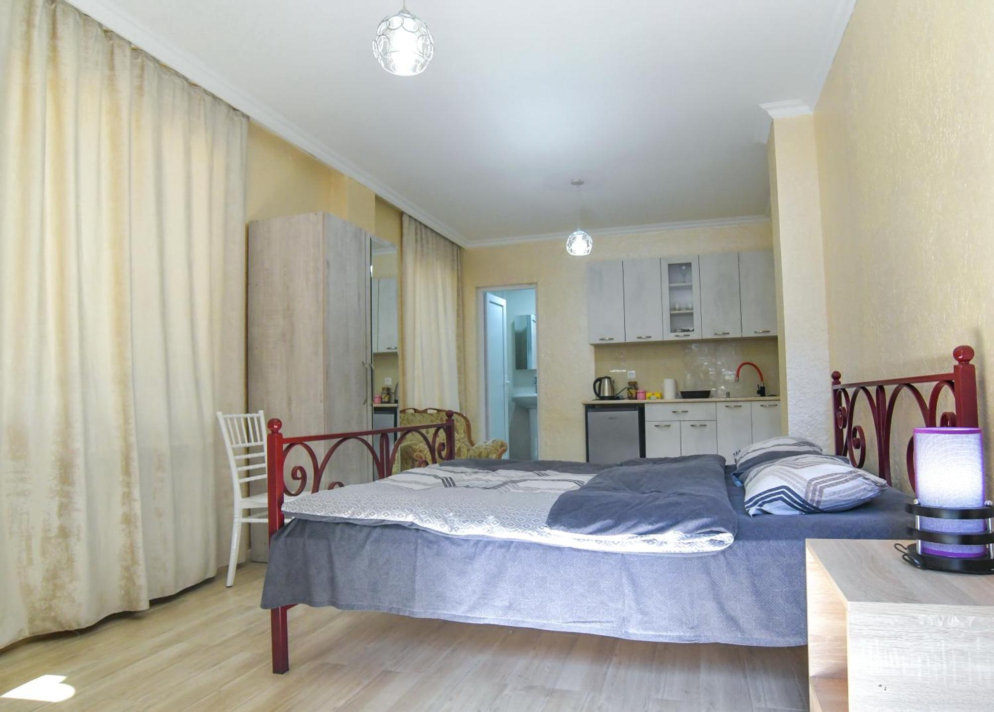 Hotel Maspindzelo クタイシ エクステリア 写真