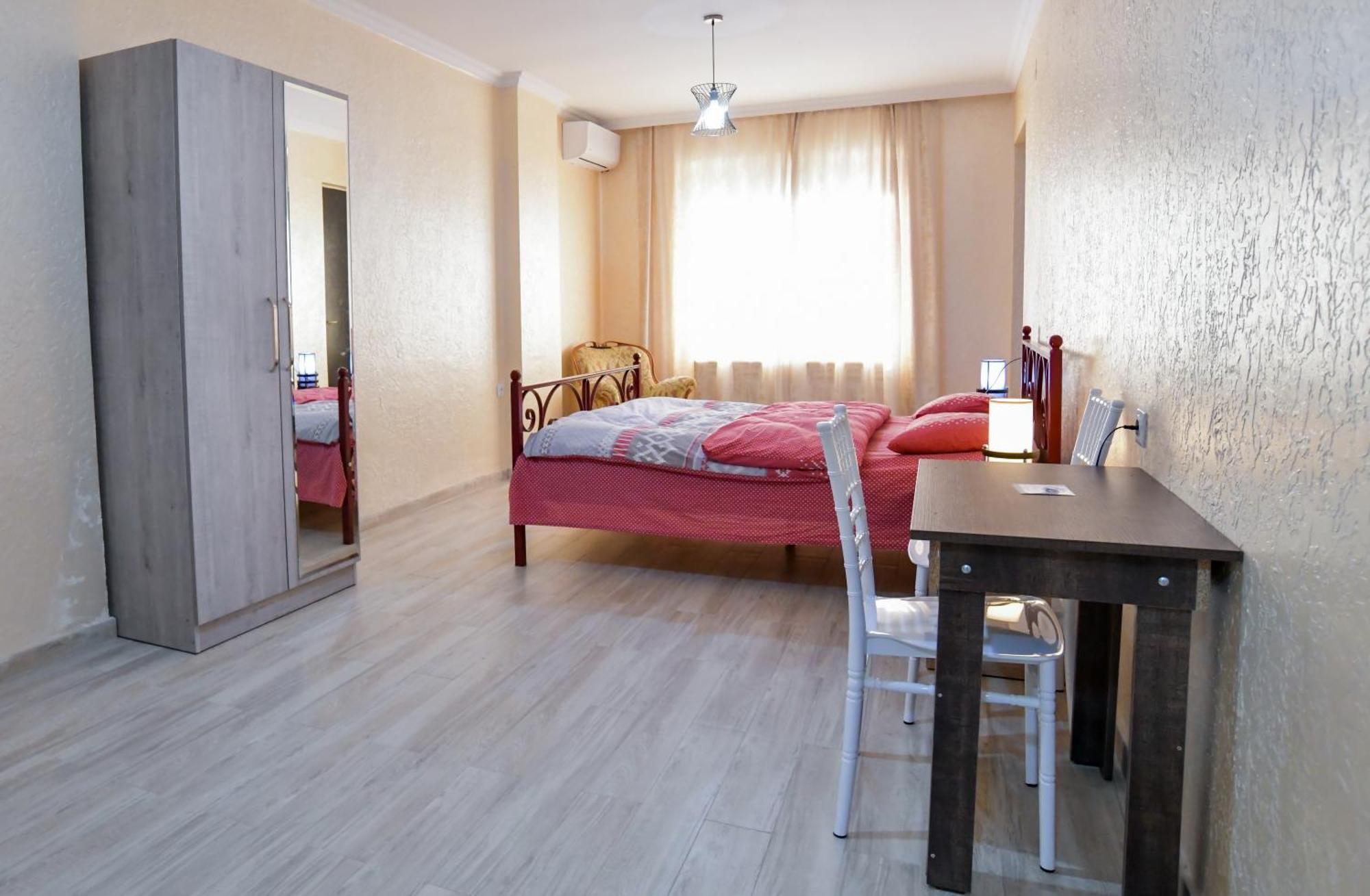 Hotel Maspindzelo クタイシ エクステリア 写真